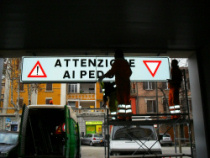 cartelli verticali strada marche